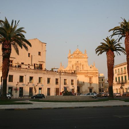 Castello Castriota Scanderbeg Galatina Exteriör bild